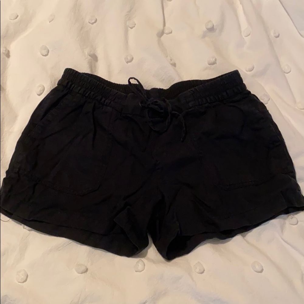 Old Navy Pull on shorts size M